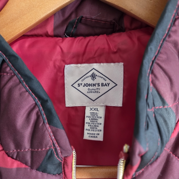 St. John's Bay Kids Quilted Vest - Red and Black - Picture 3 of 7